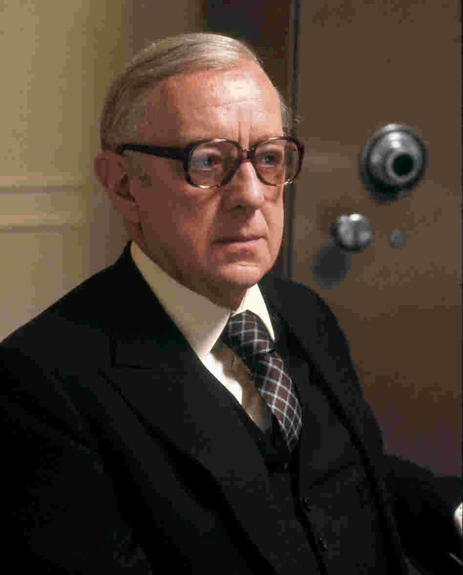 Alec Guinness starred in the 1979 BBC adaptation of John le Carre's novel Tinker, Tailor Soldier, Spy. The series has just been re-released on DVD in anticipation of the release of a new film version of the Cold War-era spy drama.