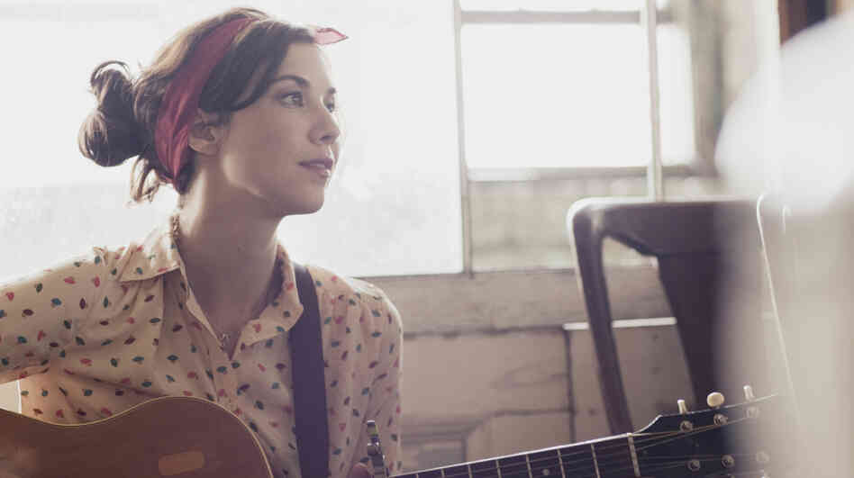 Lisa Hannigan's second album, Passenger, is out now.