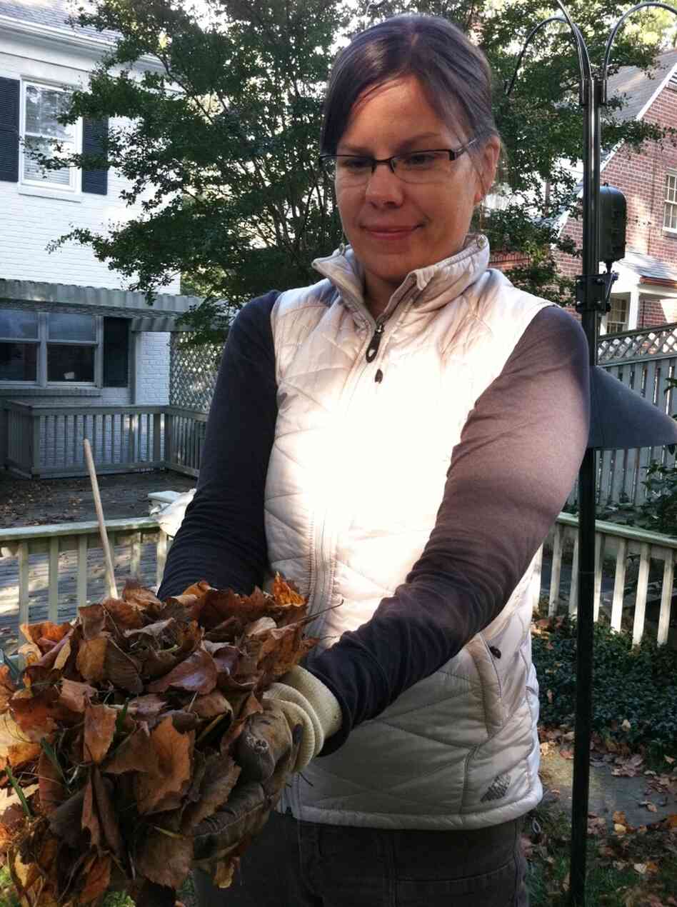 Melissa Hopkins of the National Audubon Society says more than 8 million tons of leaves go into landfills each year. Instead, they can be used to create mulch and mini-ecosystems. Melissa Hopkins of the National Audubon Society says more than 8 million tons of leaves go into landfills each year. Instead, they can be used to create mulch and mini-ecosystems.