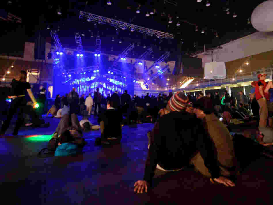 Tim Hecker Crowd