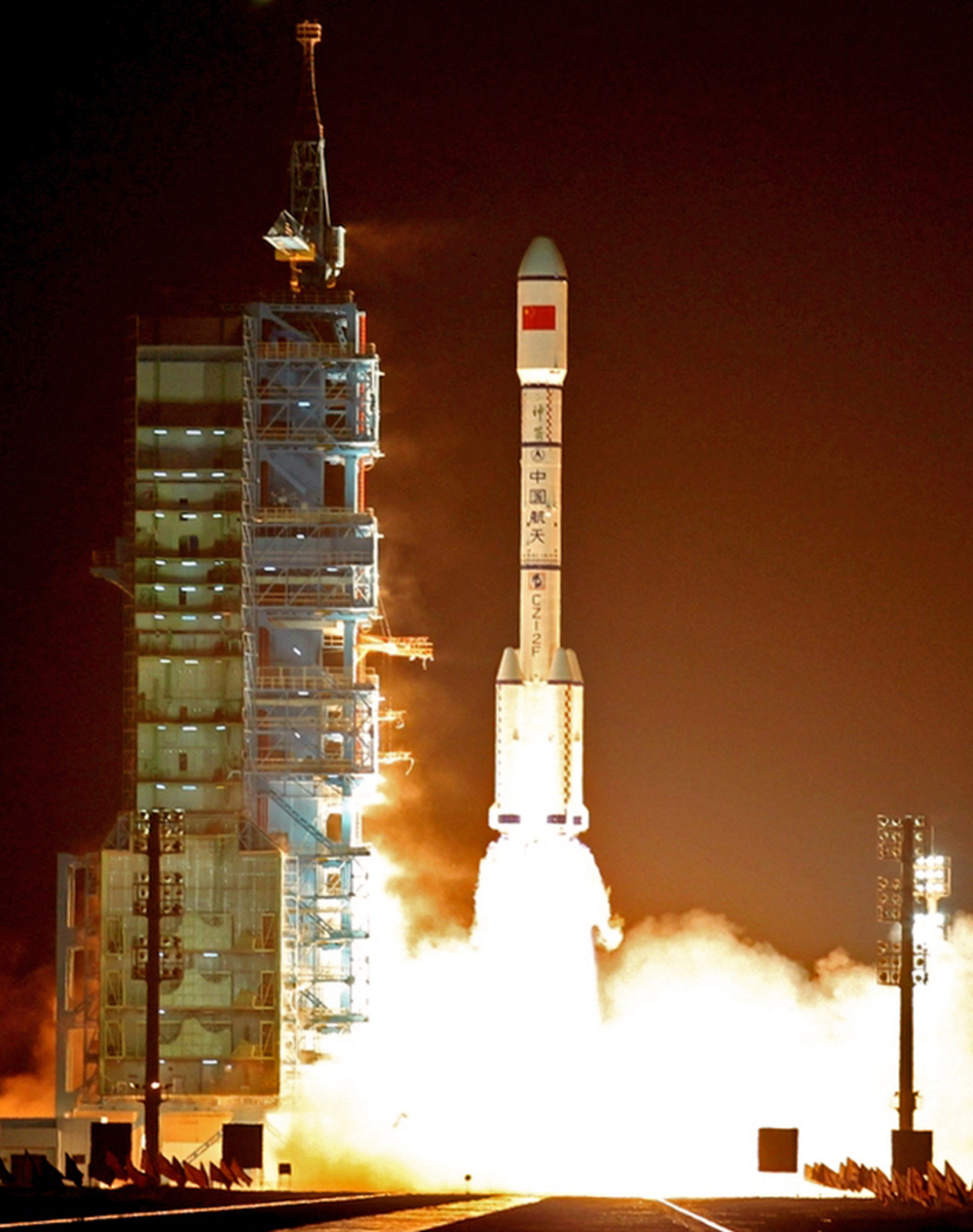 The Tiangong-1 ("Heavenly Palace-1") lifts off.