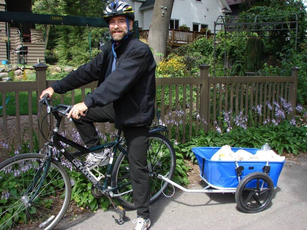 When it comes to biking and health, Dr. Jonathan Patz practices what he preaches.