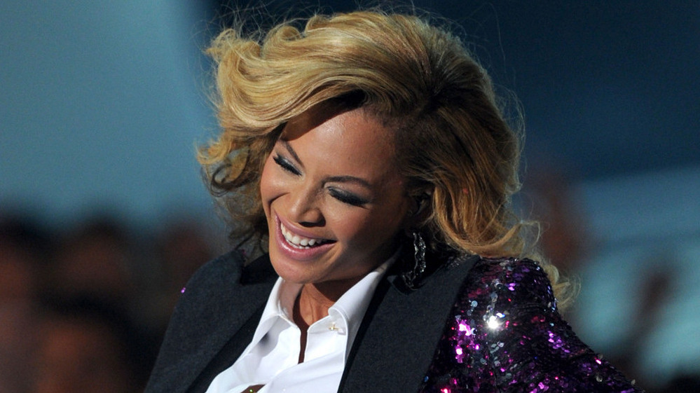 How could you not love this lady? Beyonce, having what looks like a ton of fun at this year's MTV Video Music Awards.