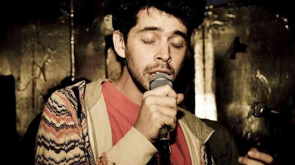 Felix Cristiani from the Argentine group Felix Y Los Clavos. 