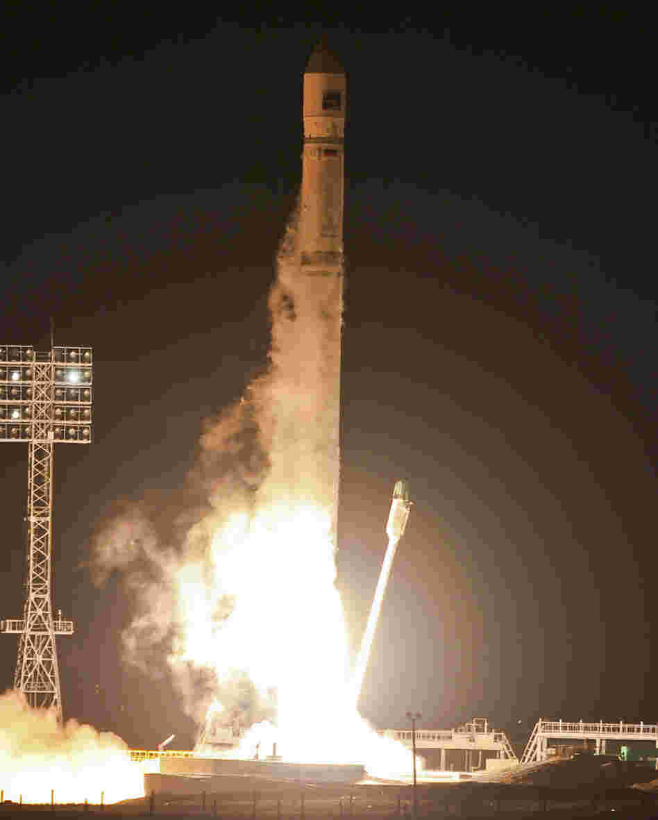 The Zenit-2SB rocket with Phobos-Grunt (Phobos-Soil) craft blasts off from its launch pad at the Cosmodrome in Baikonur, Kazakhstan.