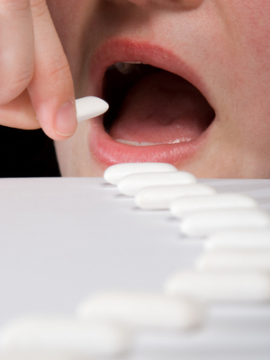 Chewing gum containing the sugar substitute xylitol appears to reduce kids' risk for ear infections, but the protection doesn't come easily. Chewing gum containing the sugar substitute xylitol appears to reduce kids' risk for ear infections, but the protection doesn't come easily.
