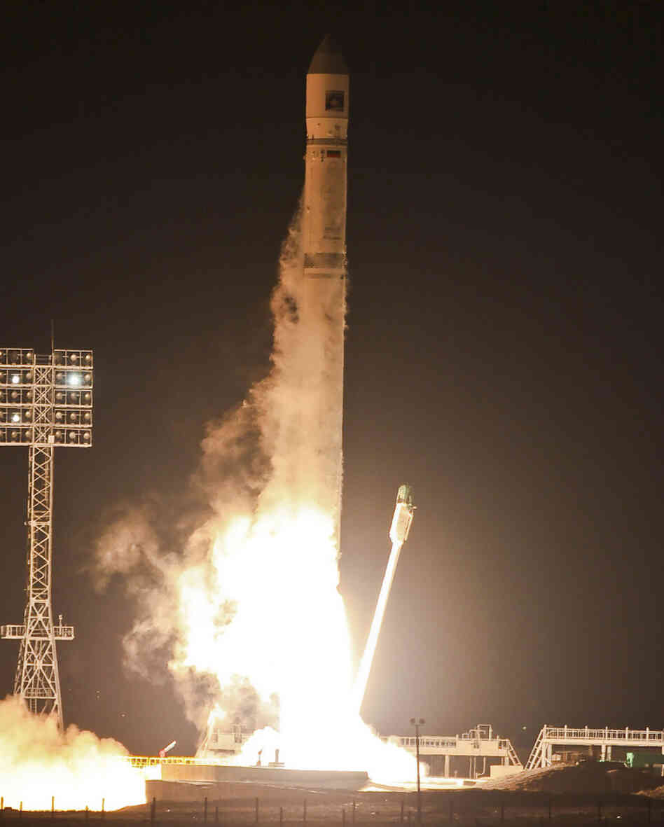 The Zenit-2SB rocket with Phobos-Grunt (Phobos-Soil) craft blasts off from its launch pad at the Cosmodrome in Baikonur, Kazakhstan.