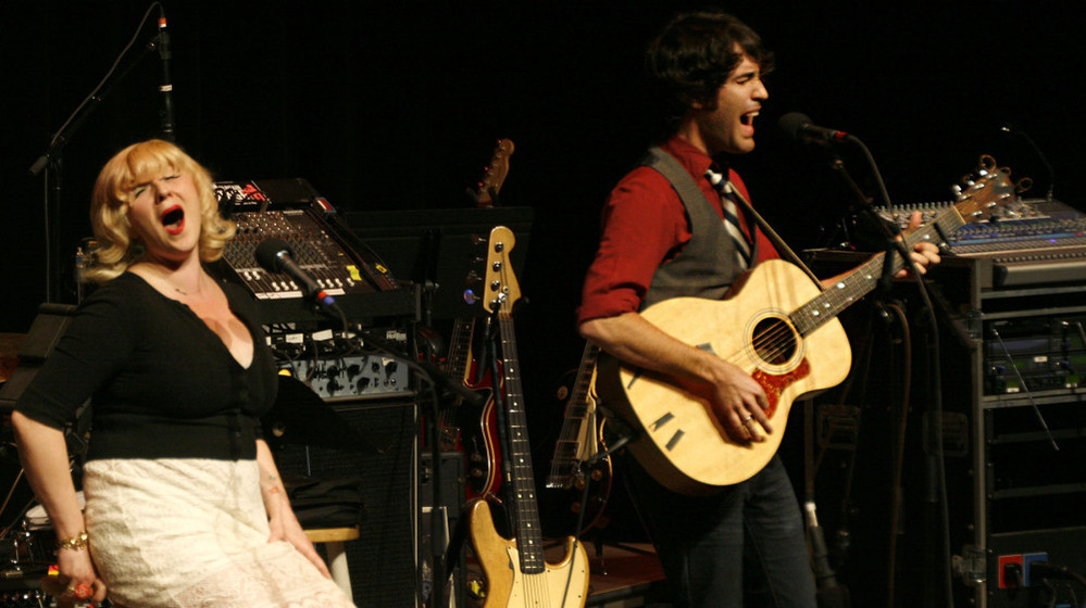 Vandeveer performs on Mountain Stage.