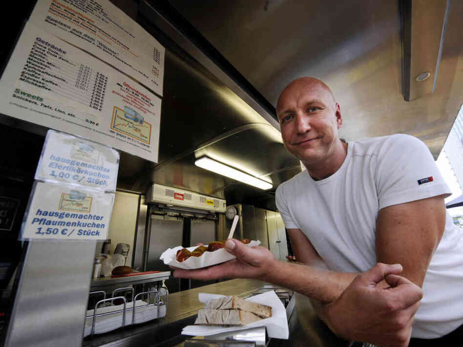 Thomas Brausse traded his job selling stocks for one selling sausages. He opened the Frankfurter Wurschtboerse, or Frankfurt Sausage Exchange, after he lost his job in Germany's financial capital in 2008. 