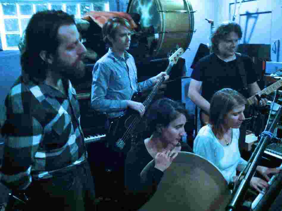 Marketa Irglova (at piano) and her band: (from left) Sean Rowe, Tim Iseler, Aida Shahghasemi and Rob Bochnik.
