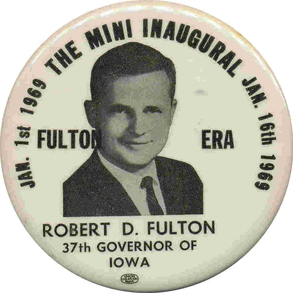 Fulton button Fulton button