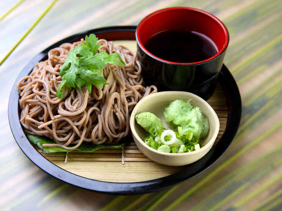 Violist Nicholas Cords likes his Japanese soba noodles on the quiet side. Violist Nicholas Cords likes his Japanese soba noodles on the quiet side.