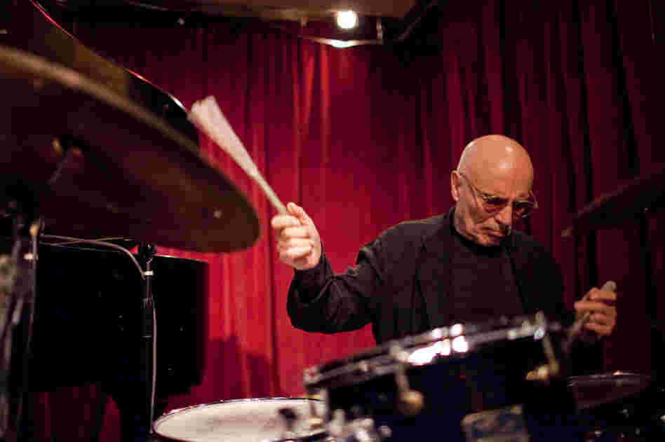 Paul Motian, performing with pianist Dan Tepfer, at the Cornelia Street Cafe in Manhattan. Paul Motian, performing with pianist Dan Tepfer, at the Cornelia Street Cafe in Manhattan.