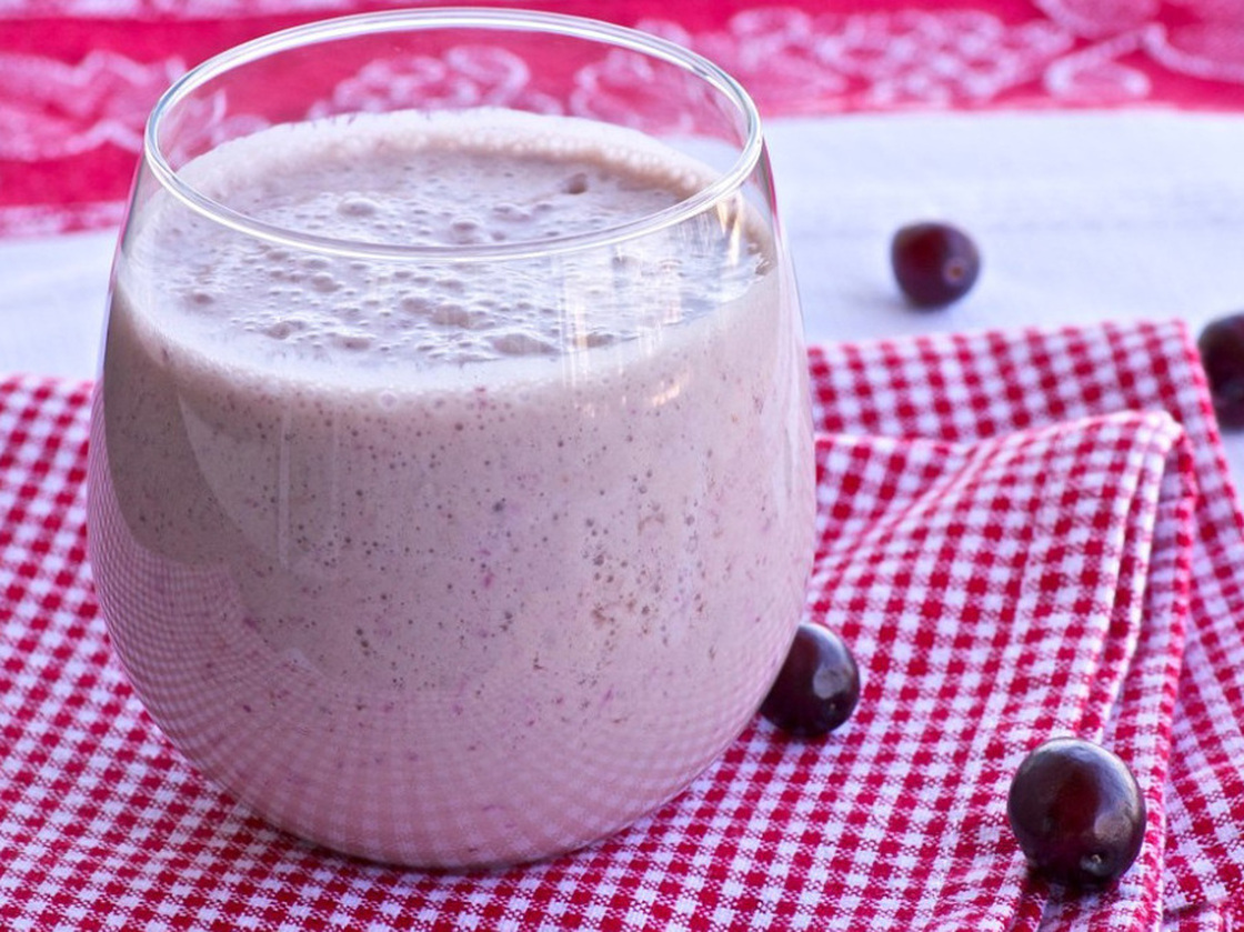  Cranberry-Honey Smoothie 