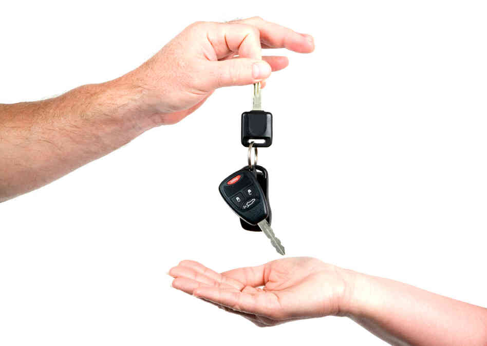 With a little help and guidance, epileptic teens can have most of the same experiences as their peers, including learning to drive.