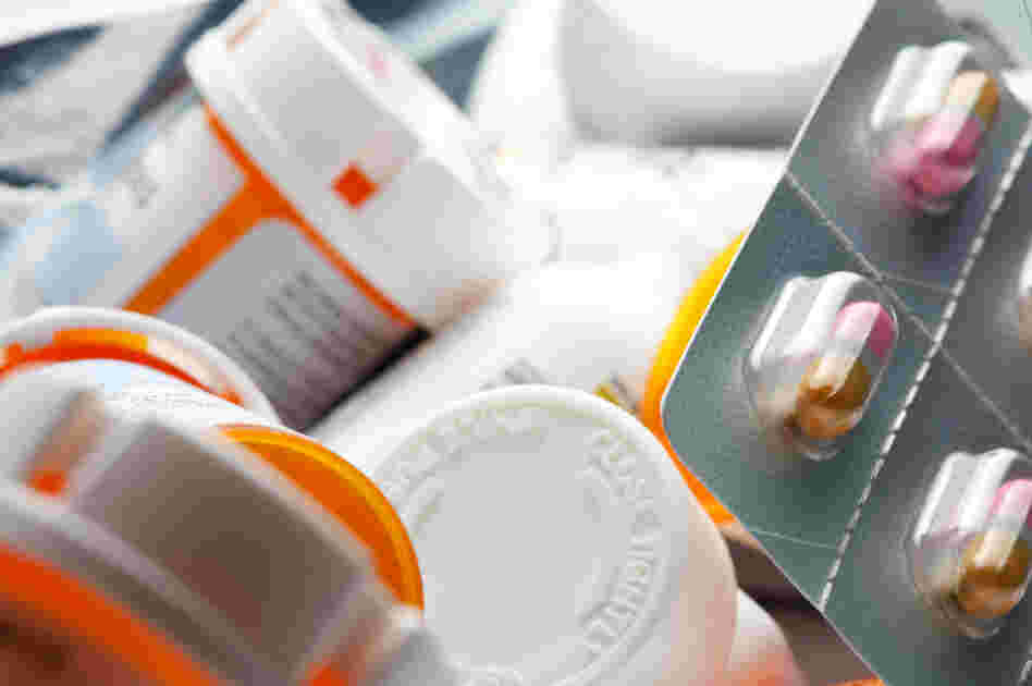 Foster care children are much more likely to be prescribed psychotropic drugs, a federal report finds. Foster care children are much more likely to be prescribed psychotropic drugs, a federal report finds.