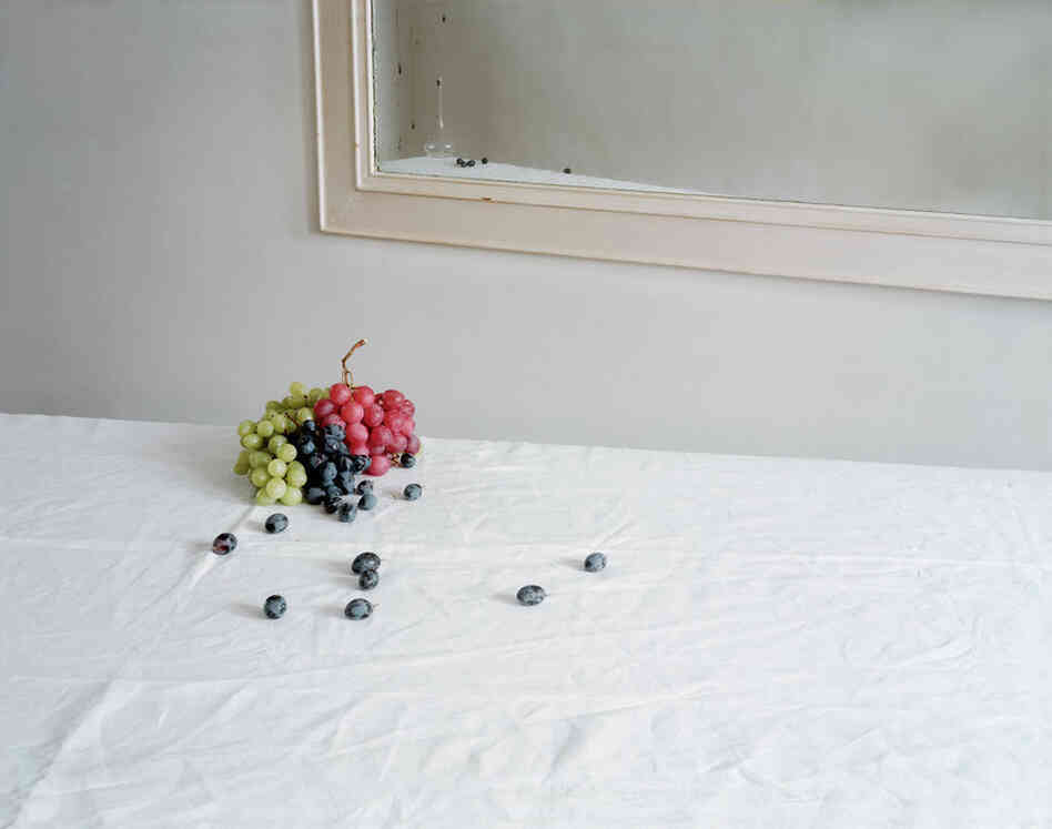 Laura Letinsky/Yancey Richardson Gallery, New York Laura Letinsky/Yancey Richardson Gallery, New York
