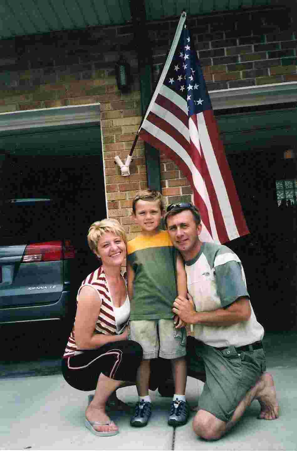 Janina, Brian and Tony in 2007, before the deportation. Janina, Brian and Tony in 2007, before the deportation.