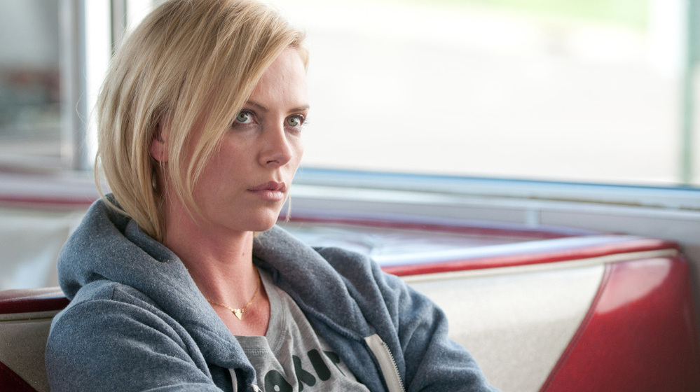 Charlize Theron plays Mavis Gary in Young Adult.