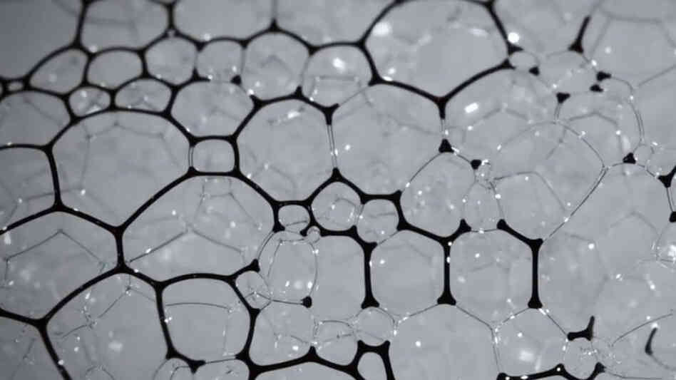 Angles forme when bubbles intersect. Angles forme when bubbles intersect.