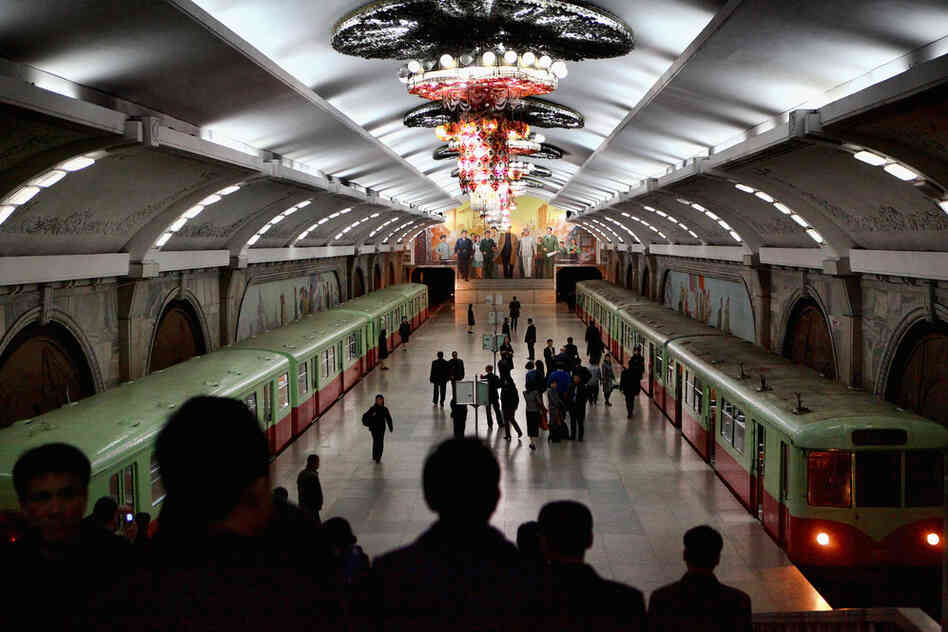 Puhung Subway station is also an atomic shelter.