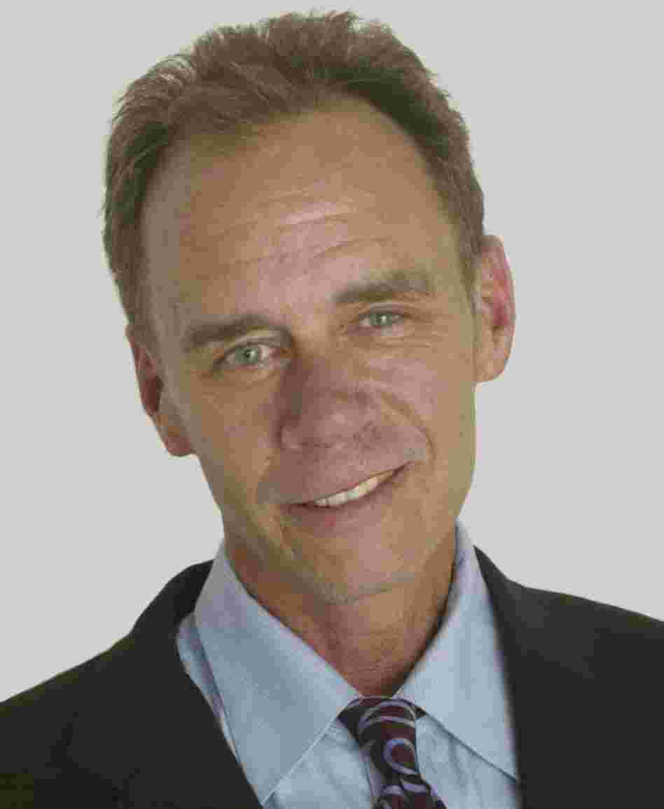David Carr writes the Media Equation column for The New York Times. 