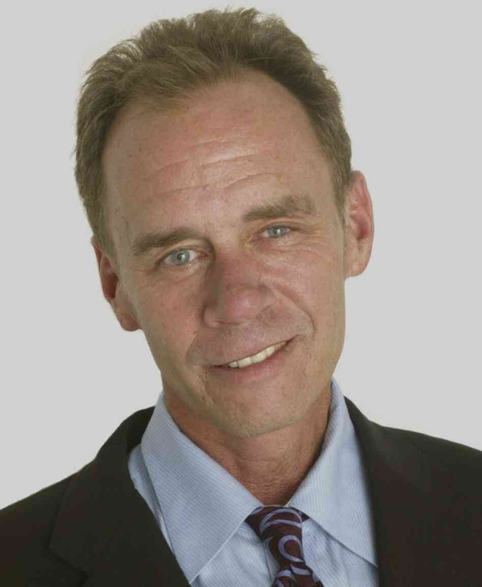 David Carr writes the Media Equation column for The New York Times. 