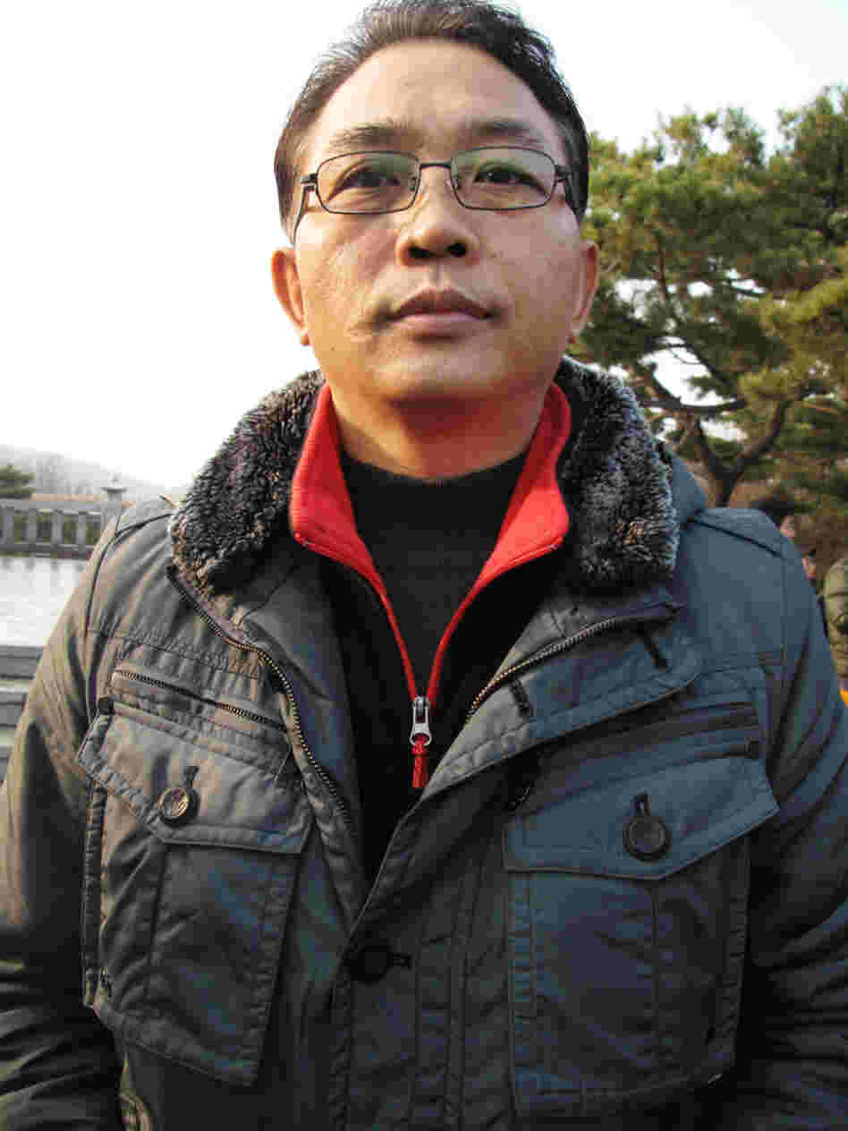 Son Jeong-hun, one of the rally's organizers, predicts that conflict among North Korea's elite factions will break out by early next year.