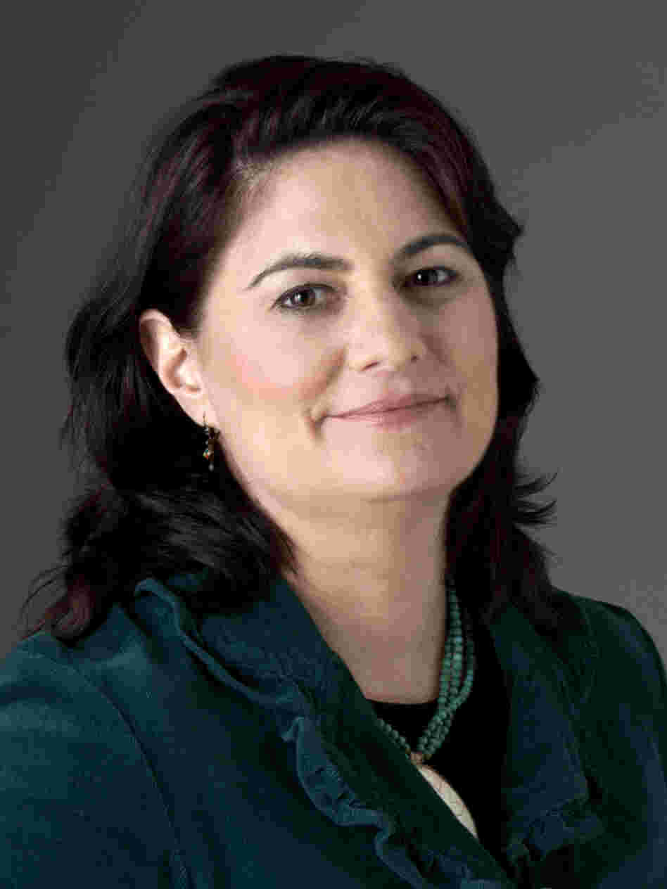Carrie Kahn 2010