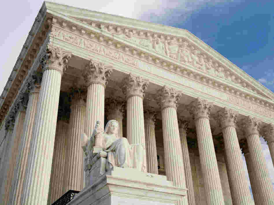 The Supreme Court heard arguments for a case that pits the rights of minority voters under the Voting Rights Act against the powers of the state Legislature. 