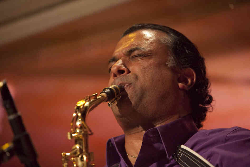 Saxophonist Rudresh Mahanthappa assembled a unique lineup of friends for the Winter Jazzfest, a group with similar instrumentation to the band on his latest album, Samdhi.