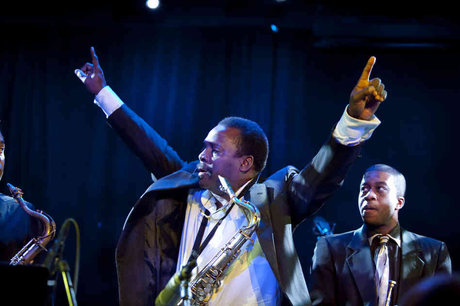 David Murray led a 10-piece ensemble in music associated with Nat King Cole's Spanish-language albums.