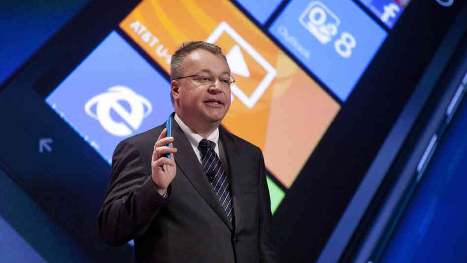Nokia President and CEO Stephen Elop introduces the Lumia 900 smartphone during a CES news conference in Las Vegas. Nokia President and CEO Stephen Elop introduces the Lumia 900 smartphone during a CES news conference in Las Vegas.