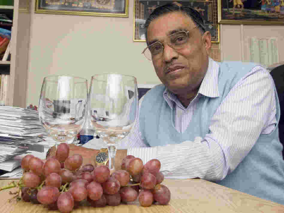 Dipak Das, seen in 2006, at his office at the UConn Health Center in Farmington, Conn. The researcher is known for his work on red wine's benefits to cardiovascular health.
