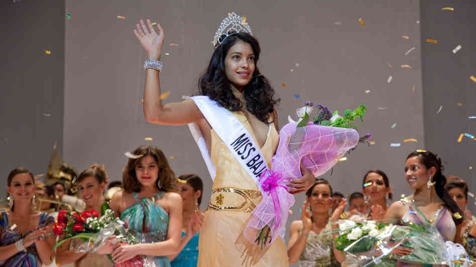 Stephanie Sigman plays Laura, a beauty queen drawn unwillingly into a Mexican drug gang, in the film Miss Bala.