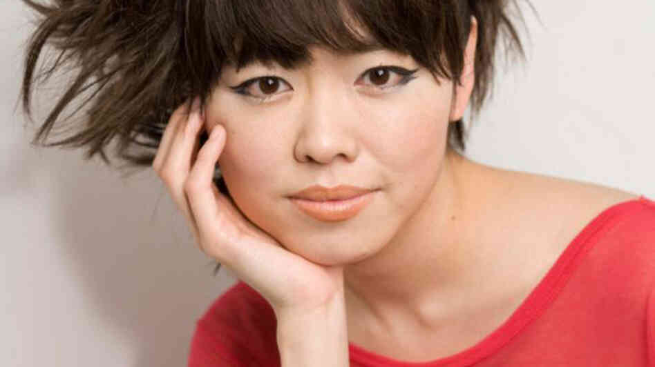 At a young age, Hiromi says her piano teacher taught her to play "from heart to heart, not from fingers to ears." 