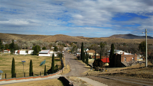 Colonia Juarez is an orderly, prosperous town with a population of approximately 1,000 people, located at the foot of the western Sierra Madres in Mexico. Of the population, most are Mormons and about 40 are Romneys. Colonia Juarez is an orderly, prosperous town with a population of approximately 1,000 people, located at the foot of the western Sierra Madres in Mexico. Of the population, most are Mormons and about 40 are Romneys.