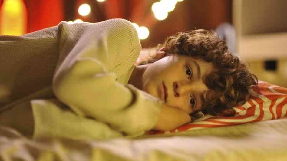 In the new Fox series Touch, David Mazouz plays Jake, an autistic boy who doesn't talk but can predict future events. Jake also narrates the series.