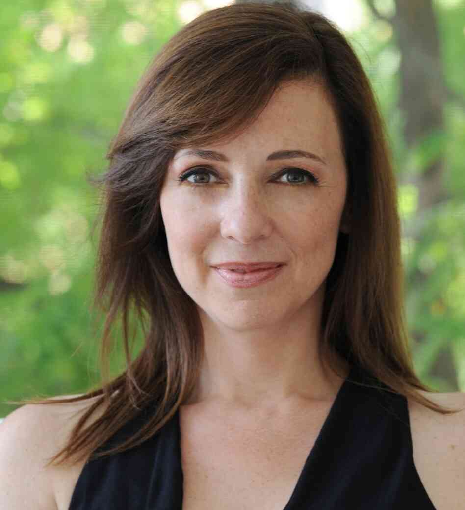 Before becoming a writer, Susan Cain practiced corporate law for seven years and then worked as a negotiations consultant.