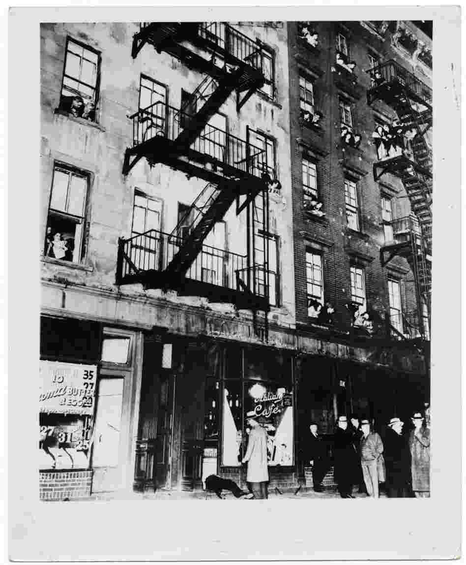 Balcony seats at a murder, November 16, 1939