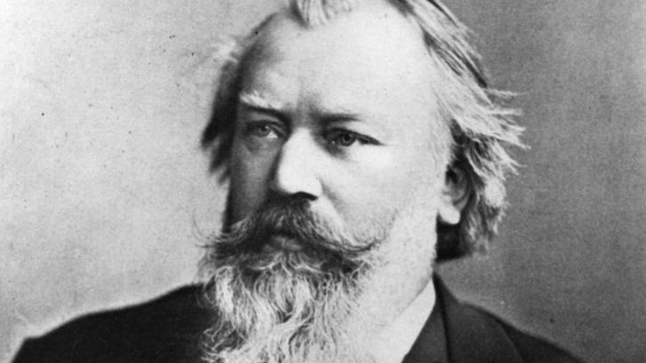 In the final movement of his Fourth Symphony, Johannes Brahms releases a pent-up tide of emotion.