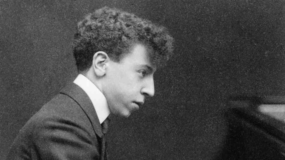 Artur Rubinstein's Chopin recordings had a fresh sound, as if he were discovering the music for the first time.
