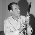 Artie Shaw's ideas were often deemed too modern, and his temperament was ill-suited to the role of star. Artie Shaw's ideas were often deemed too modern, and his temperament was ill-suited to the role of star.
