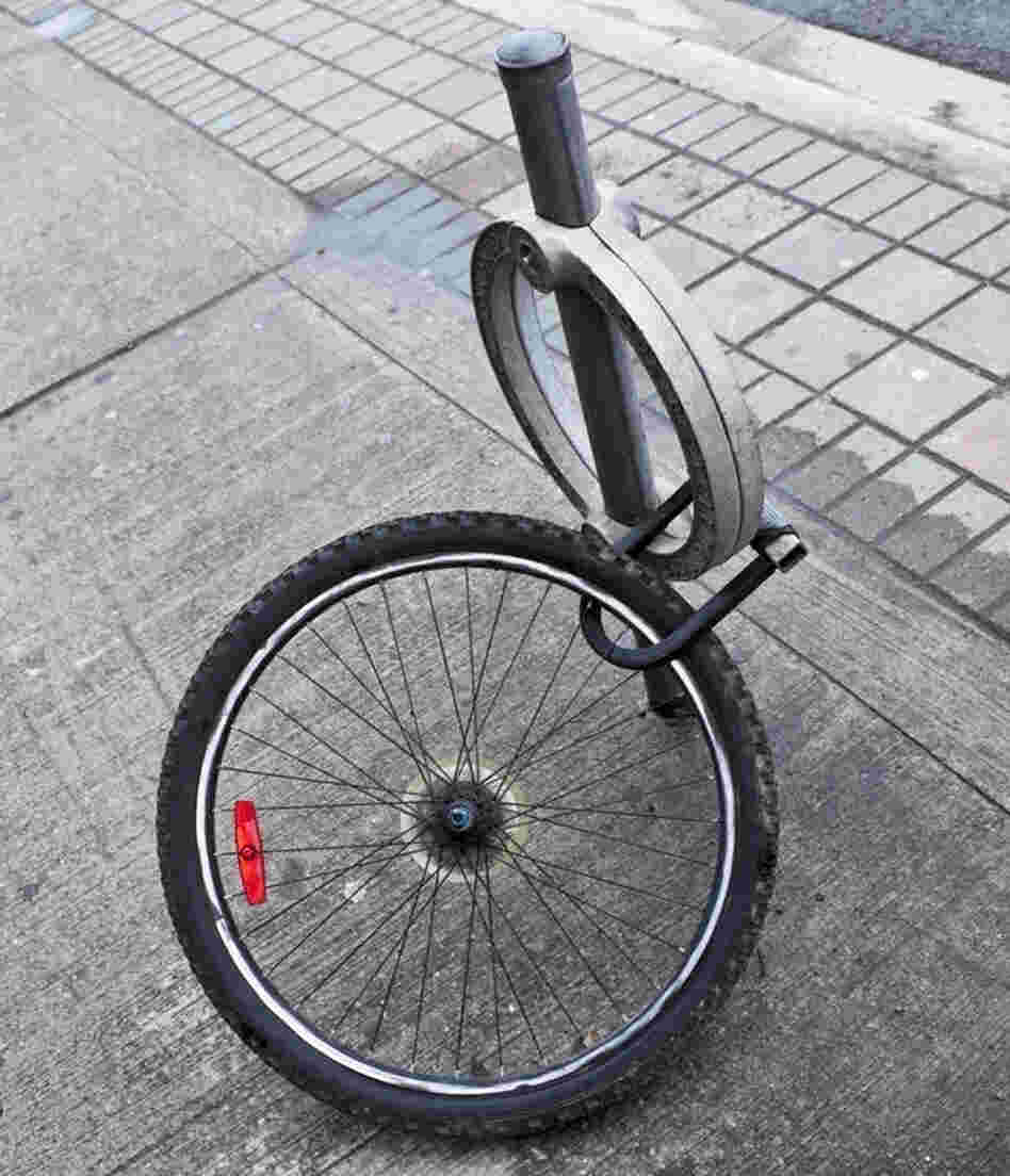 The majority of stolen bikes end up for sale on eBay or Craigslist. The majority of stolen bikes end up for sale on eBay or Craigslist.
