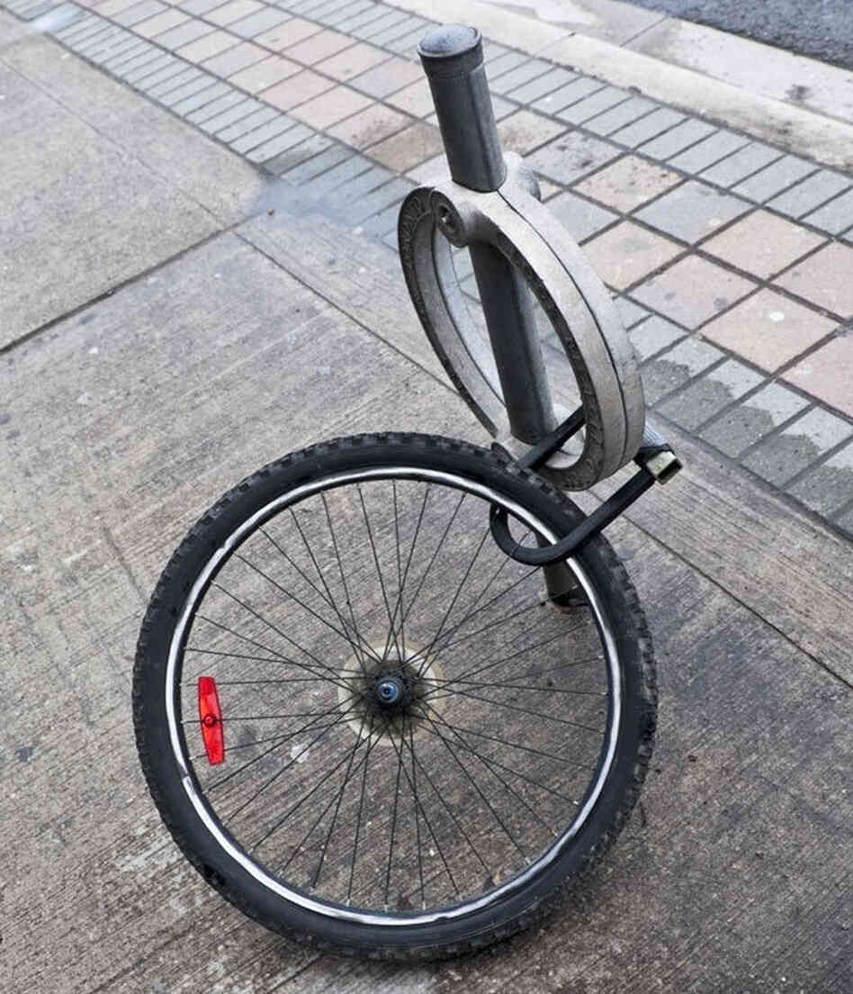 The majority of stolen bikes end up for sale on eBay or Craigslist. The majority of stolen bikes end up for sale on eBay or Craigslist.