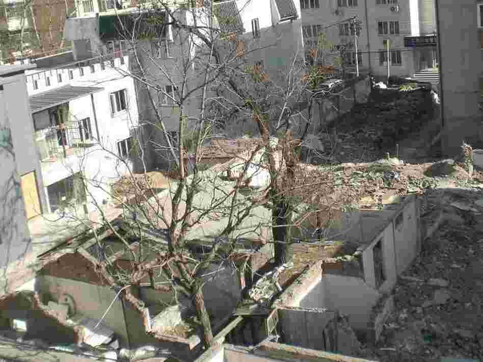 Liang Sicheng, known as the father of modern Chinese architecture, lobbied Mao Zedong to preserve ancient buildings in Beijing. Despite efforts to have his former courtyard home in Beijing preserved as a cultural relic, it was recently demolished.
