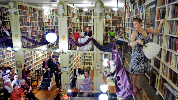 Actress Rebecca Gibel performs a song from the Gilbert and Sullivan Opera Patience, at the Athenaeum's Oscar Wilde-themed gala.