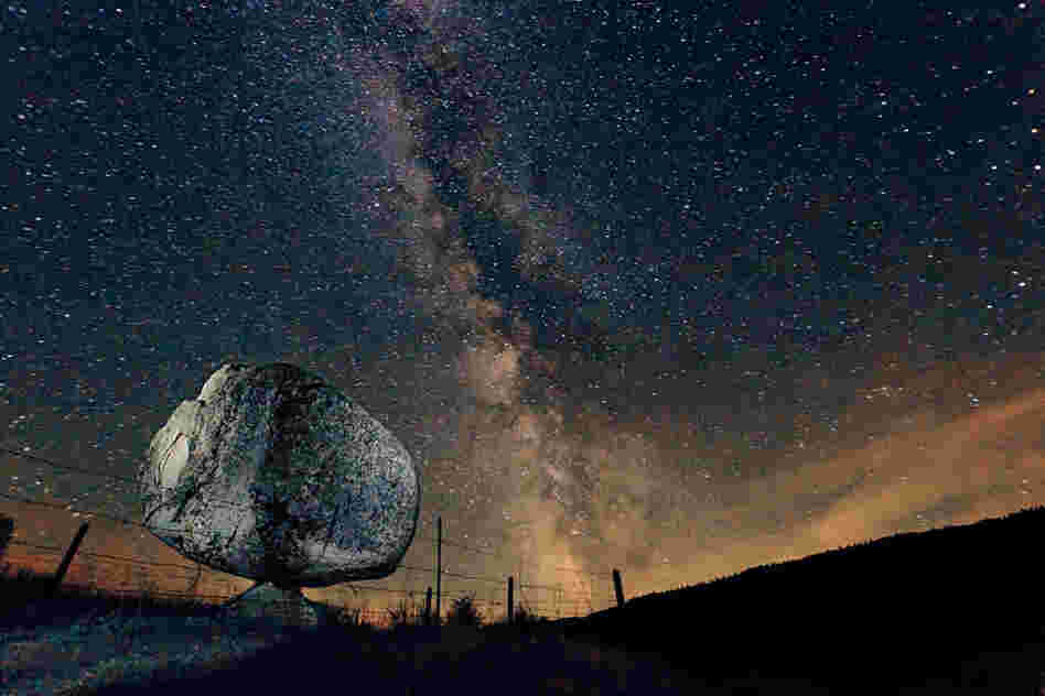 Looking as if it fell from the sky, a 40-ton erratic stands on the Colville Indian Reservation in Washington state. Such boulders are sometimes called rubbing stones because bison scratched up against them.