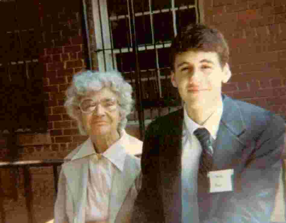 Mo Rocca didn't have the chance to learn his grandmother's recipes before she passed away. So he's doing the next best thing: In My Grandmother's Ravioli, he asks other people's grandparents to teach him how to cook.