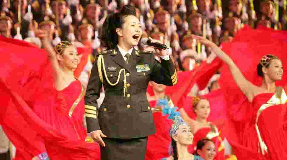 Peng Liyuan, the wife of Chinese Vice President Xi Jinping, sings during a July 2007 performance celebrating the 80th anniversary of the founding of the People's Liberation Army of China. Peng Liyuan, the wife of Chinese Vice President Xi Jinping, sings during a July 2007 performance celebrating the 80th anniversary of the founding of the People's Liberation Army of China.